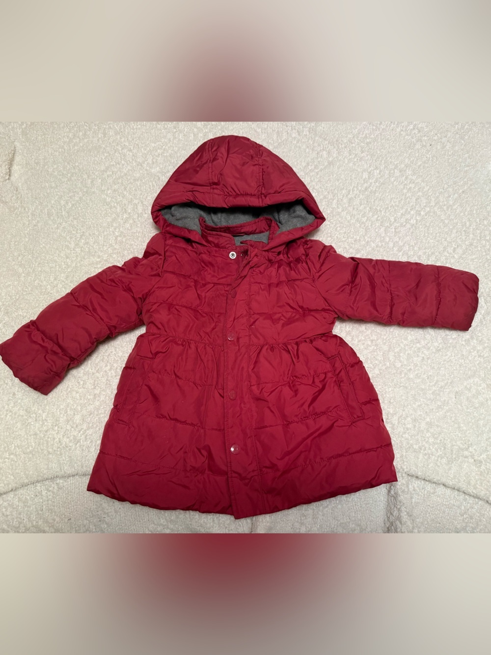 GAP Girls' Hooded Puffer Coat in Deep Red/ burgundy